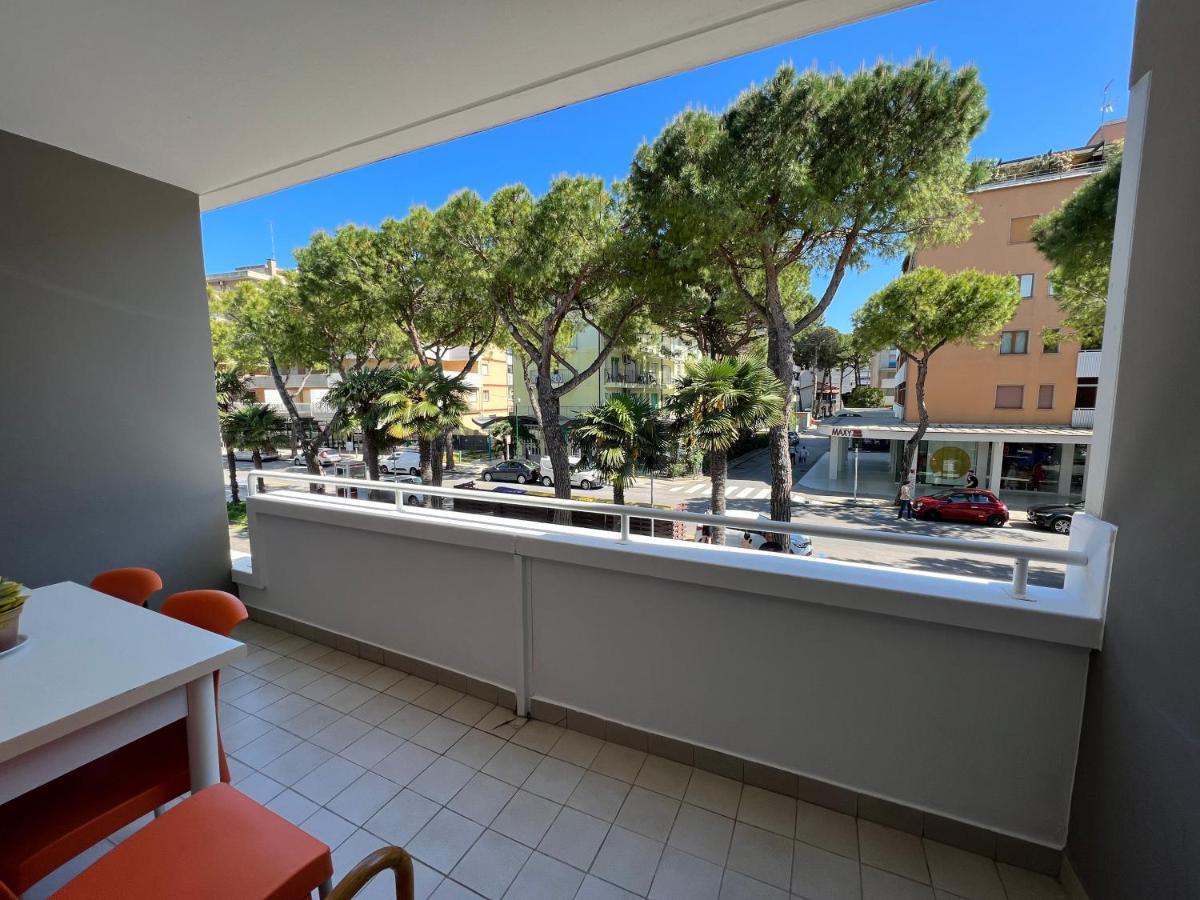 Apartament Sabbiadoro Center Lignano Sabbiadoro Exterior foto